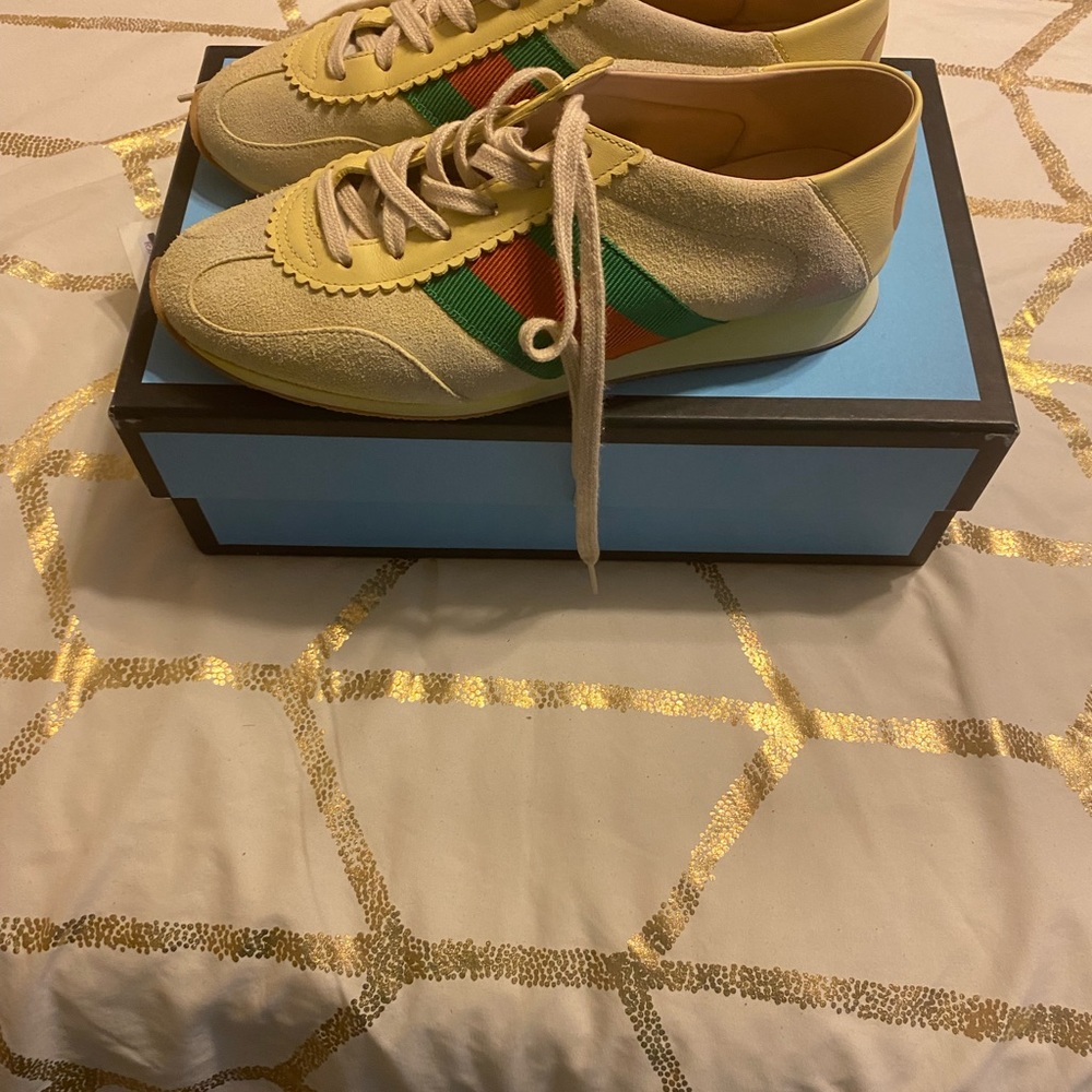 These Gucci horsebits are in great condition only been worn a few times